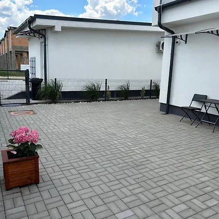 Zuzana Apartment *